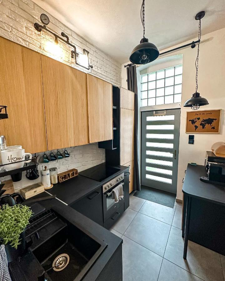 Urban Studio With Private Garden Near Andrassy Βουδαπέστη Εξωτερικό φωτογραφία