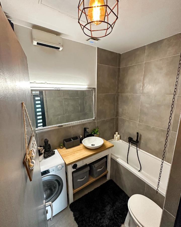 Urban Studio With Private Garden Near Andrassy Βουδαπέστη Εξωτερικό φωτογραφία
