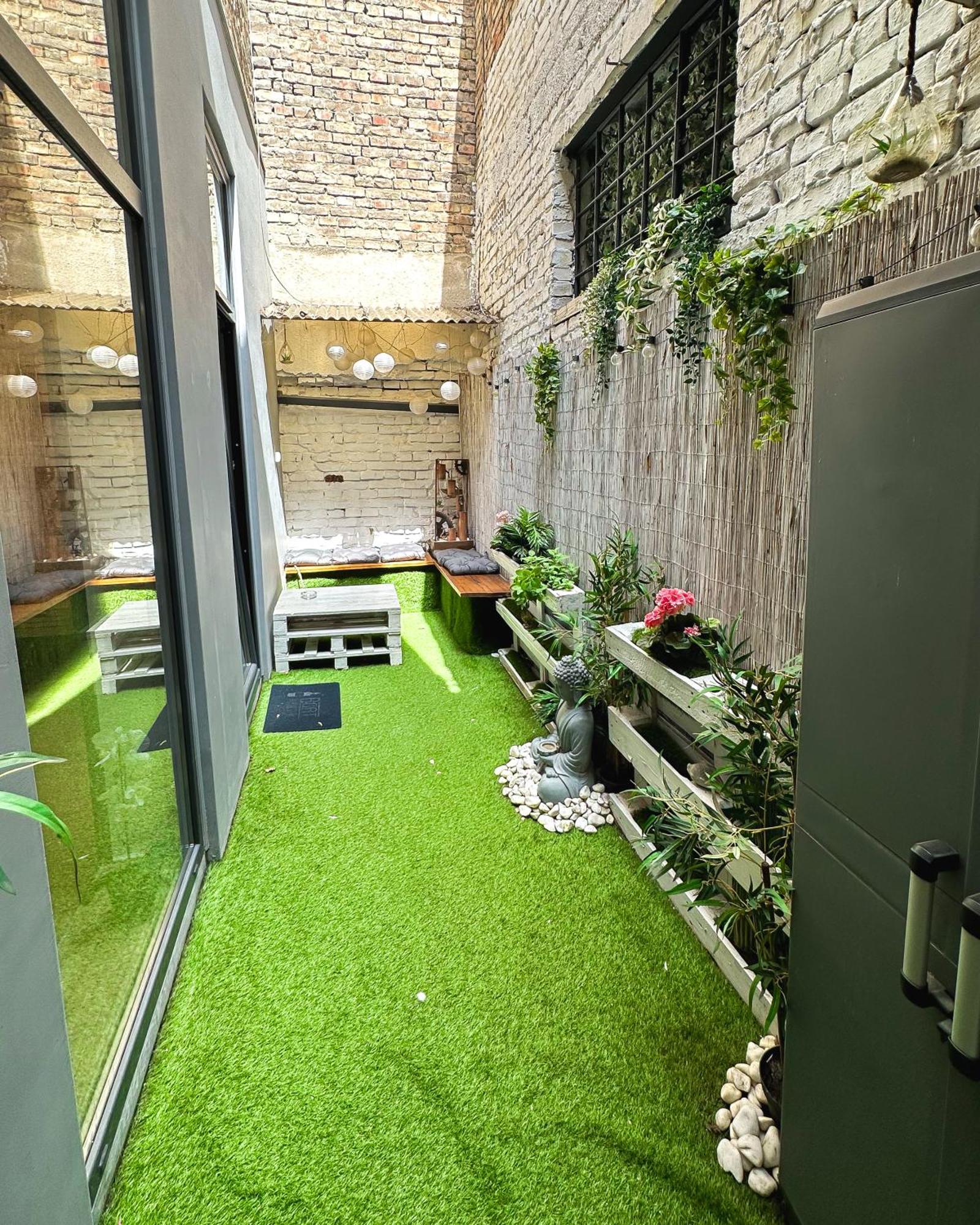 Urban Studio With Private Garden Near Andrassy Βουδαπέστη Εξωτερικό φωτογραφία