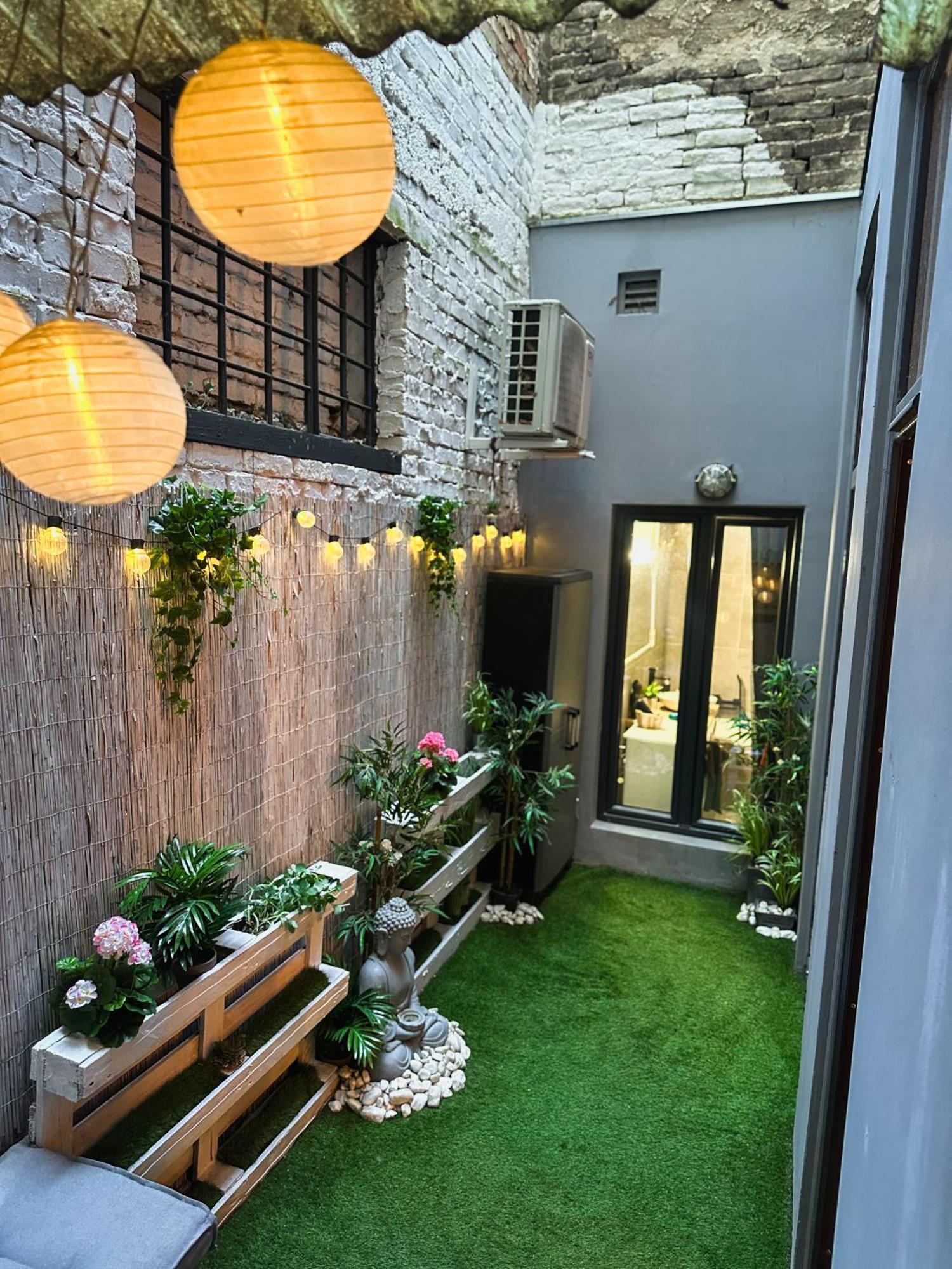 Urban Studio With Private Garden Near Andrassy Βουδαπέστη Εξωτερικό φωτογραφία